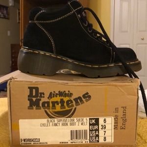 Dr. Martens Boots - Supervelour Suede